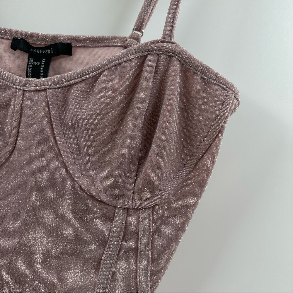 Forever 21 Light Mauve Glittery Cropped Tank Top – Spaghetti Straps, Size Medium - Picture 2 of 5